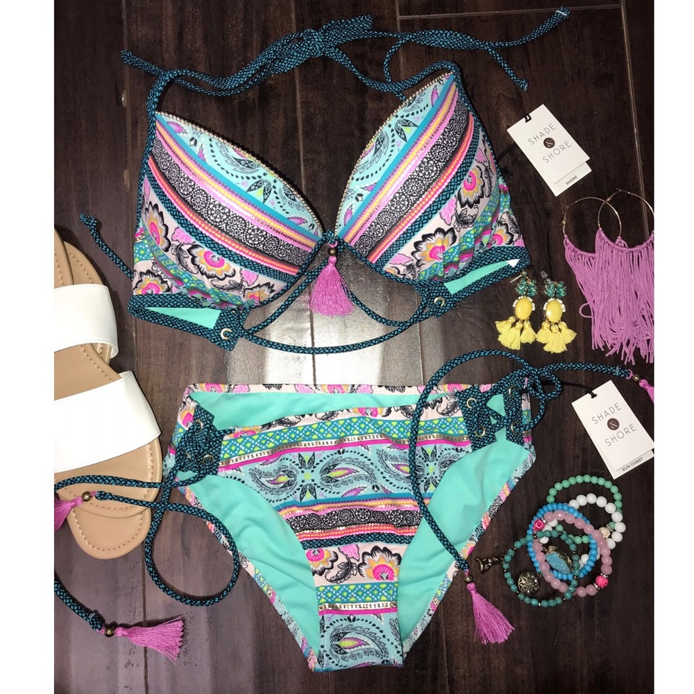 ✅NEW, W/ TAGS!! Bright, fun, multi-pattern bikini